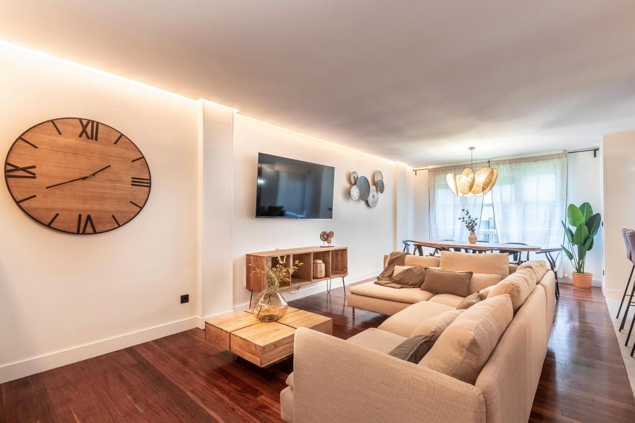 New! Lovely 4-Bedroom Loft In Бильбао Экстерьер фото