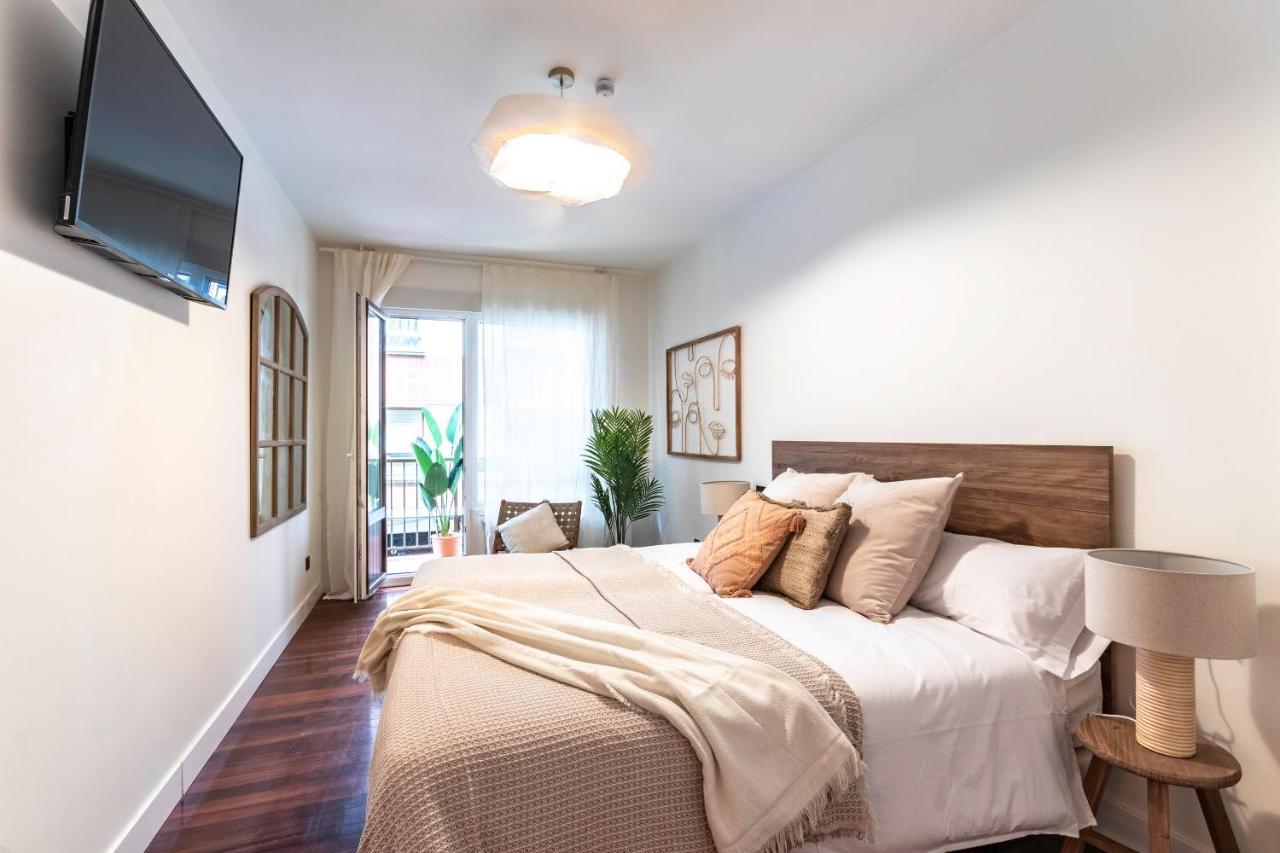 New! Lovely 4-Bedroom Loft In Бильбао Экстерьер фото
