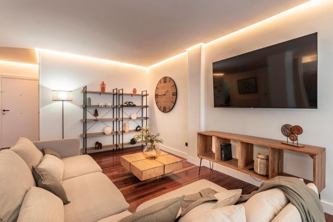 New! Lovely 4-Bedroom Loft In Бильбао Экстерьер фото