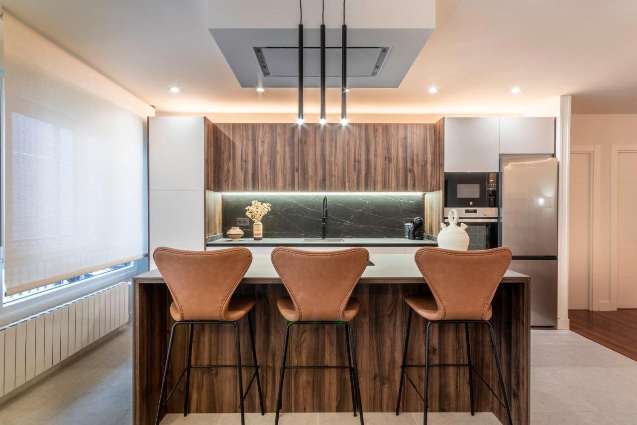 New! Lovely 4-Bedroom Loft In Бильбао Экстерьер фото